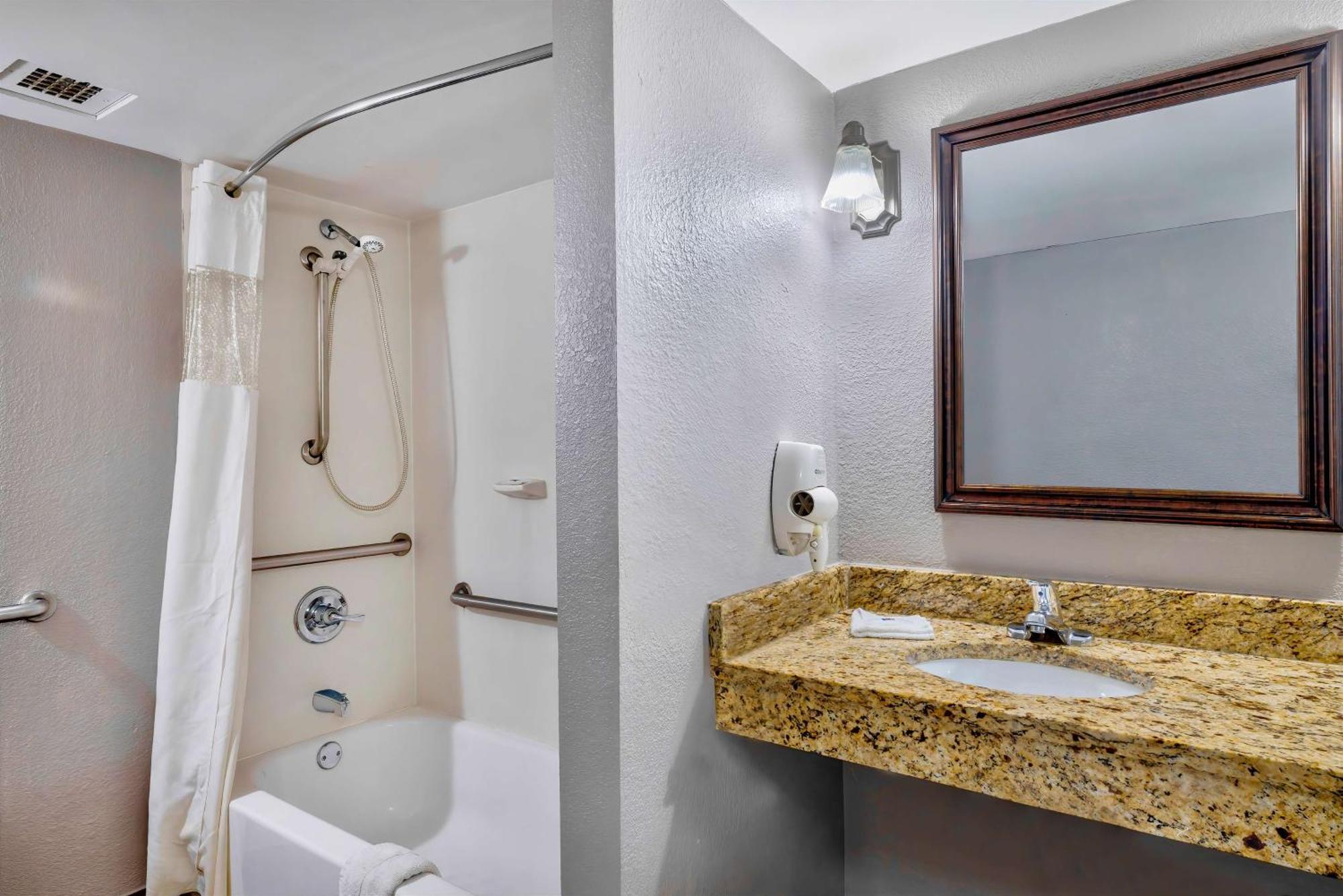 Motel 6 Harrisburg Pa Near Pa Expo Center Экстерьер фото