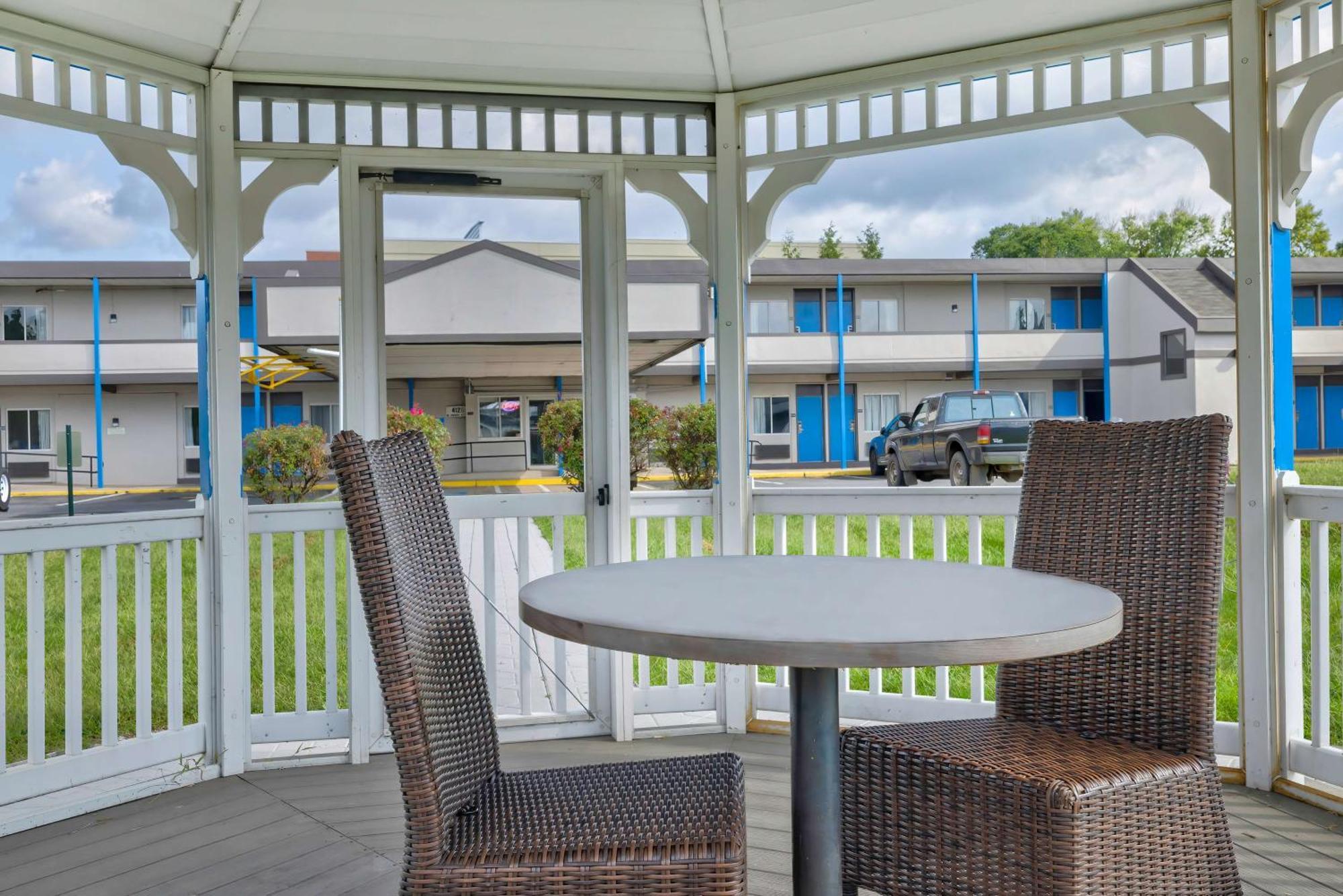 Motel 6 Harrisburg Pa Near Pa Expo Center Экстерьер фото