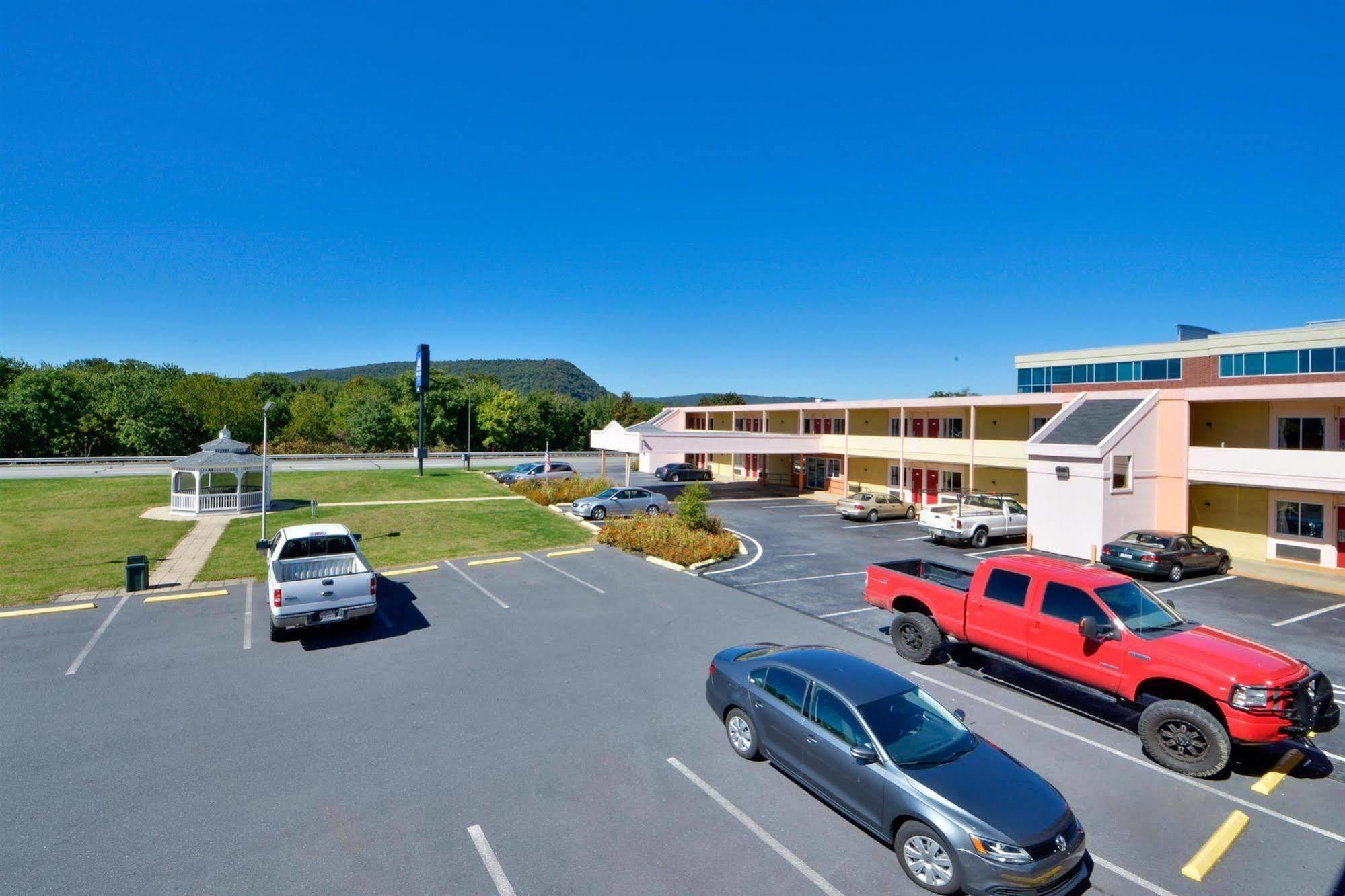 Motel 6 Harrisburg Pa Near Pa Expo Center Экстерьер фото